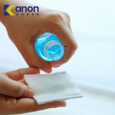پاک کردن چسب قطره ای از مو